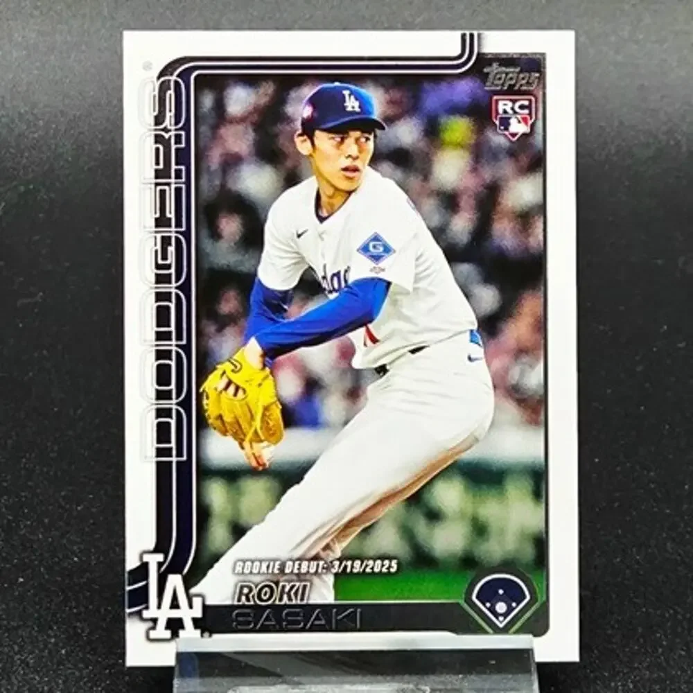 Roki Sasaki Topps Holiday Evergreen Die Cut RC Los Angeles Dodgers Star - Picture 4 of 7